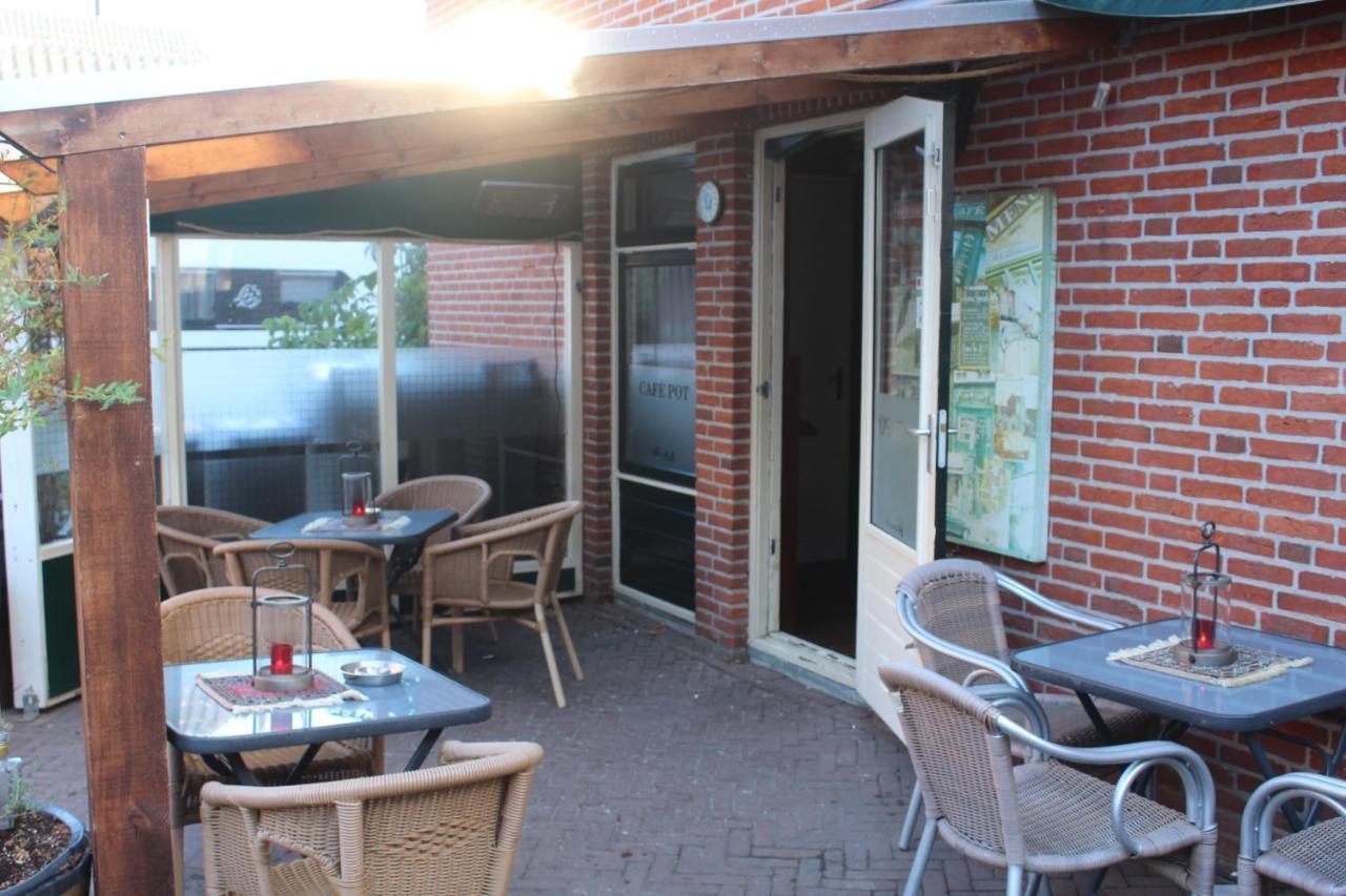 Hotel,Cafe,Biljart Pot Groenlo Exterior foto